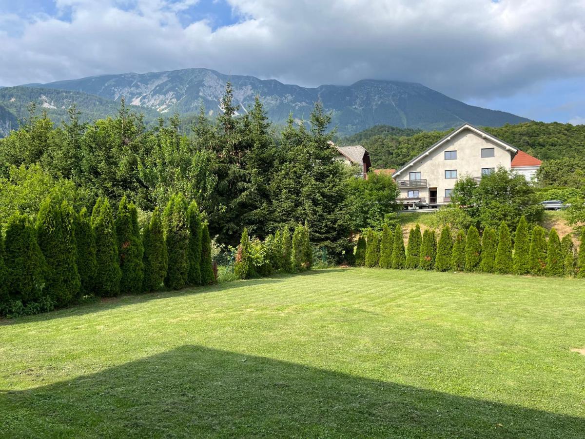 Apartments Malivojevic Zirovnica ภายนอก รูปภาพ