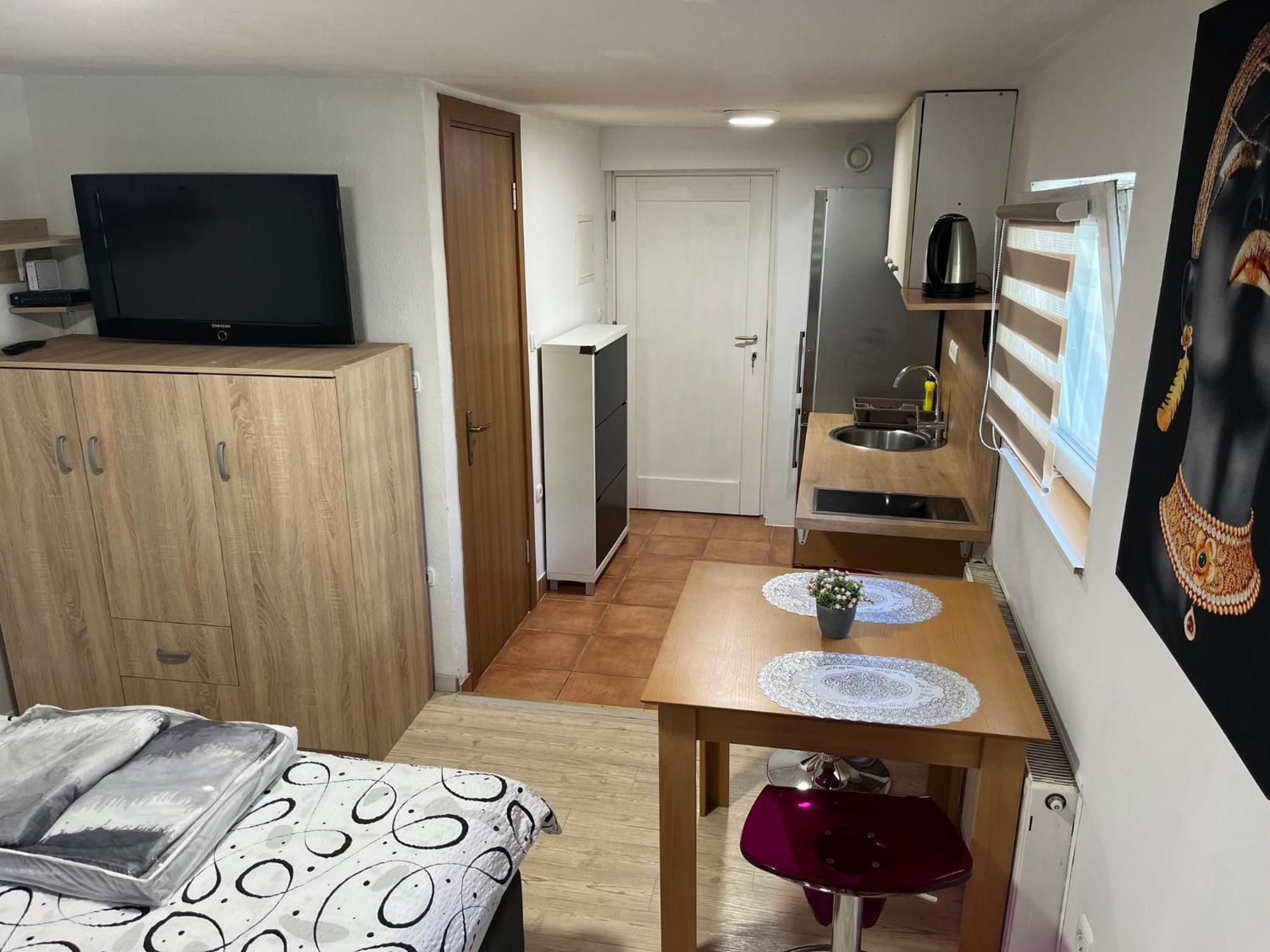 Apartments Malivojevic Zirovnica ภายนอก รูปภาพ